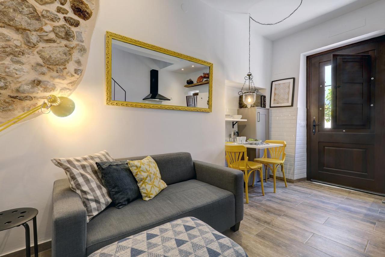 Unique Andalusian Townhouse Next To Beach Estepona Exteriör bild