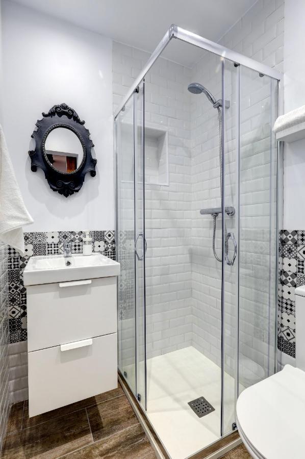 Unique Andalusian Townhouse Next To Beach Estepona Exteriör bild