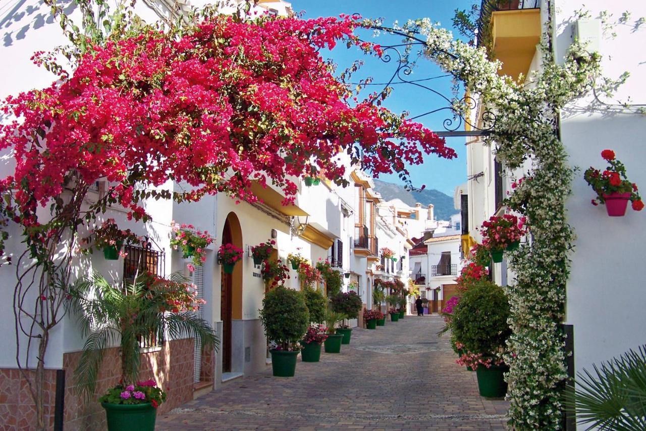 Unique Andalusian Townhouse Next To Beach Estepona Exteriör bild
